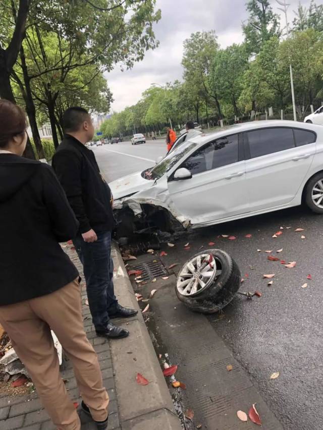杏彩体育官网-车祸初步调查结果:若塔是驾驶员存在超速和轮胎问题